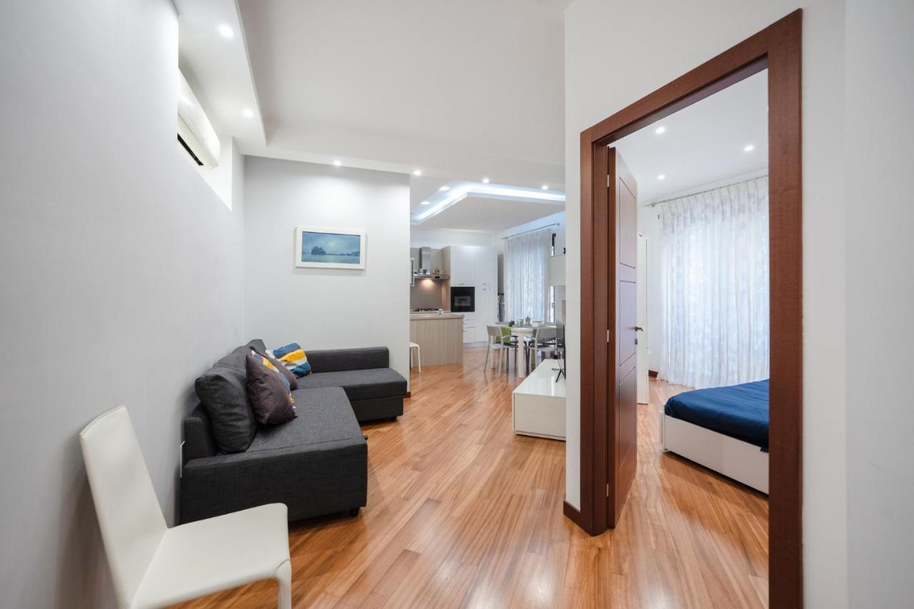 Napoli Charming Apartments Vomero "Fashion And Glamour" Exterior photo