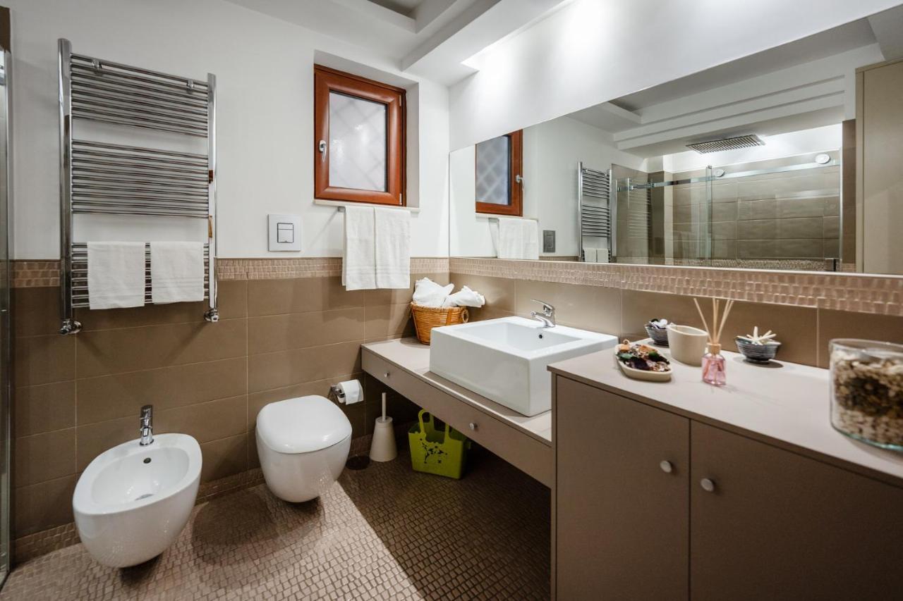 Napoli Charming Apartments Vomero "Fashion And Glamour" Exterior photo