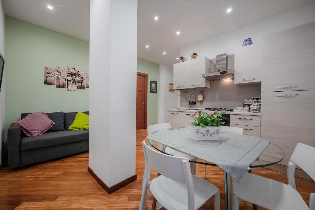 Napoli Charming Apartments Vomero "Fashion And Glamour" Exterior photo